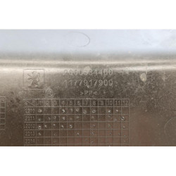 Demi flanc de selle gauche PEUGEOT KISBEE 50 2011 à 2017