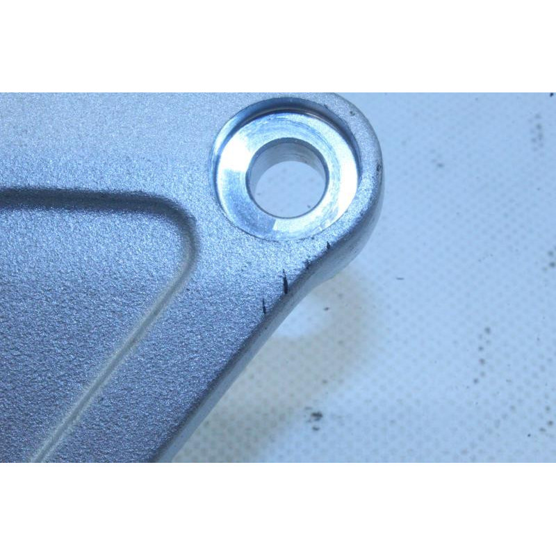 Support moteur gauche YAMAHA TDM 850 1991 à 1995