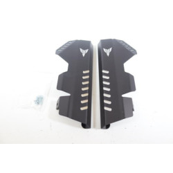 Ecope de radiateur droite YAMAHA MT07 700 2014 à 2017
