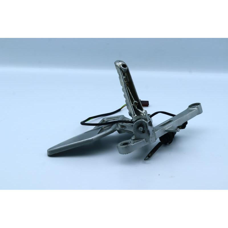 Platine avant droite YAMAHA TZR 50 2003 à 2013