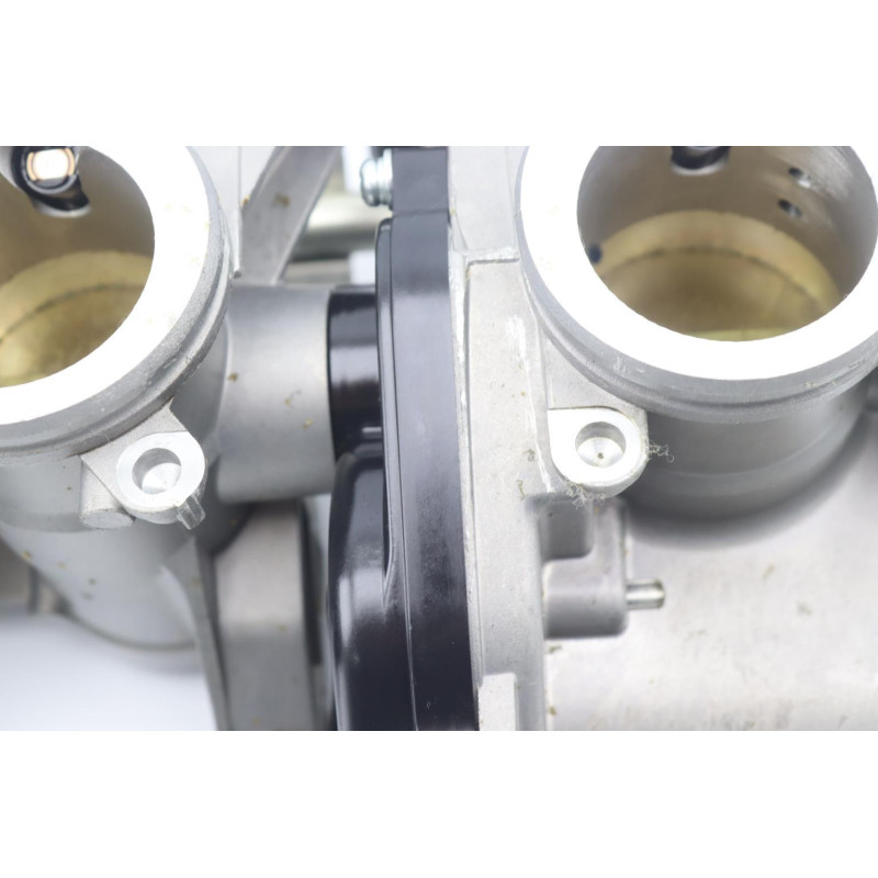 Rampe d'injection YAMAHA FJR 1300 2016 à 2020