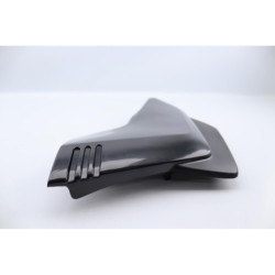 Demi flanc de selle gauche SUZUKI GSX 400 S 1984 à 1984