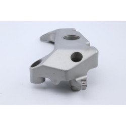 Support moteur droit HONDA CB 900 F HORNET 2002 à 2006