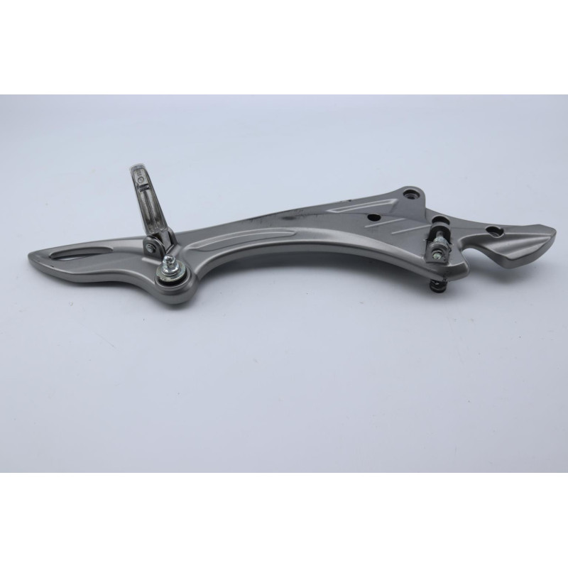 Platine avant droite SUZUKI SFV 650 GLADIUS 2009 à 2015