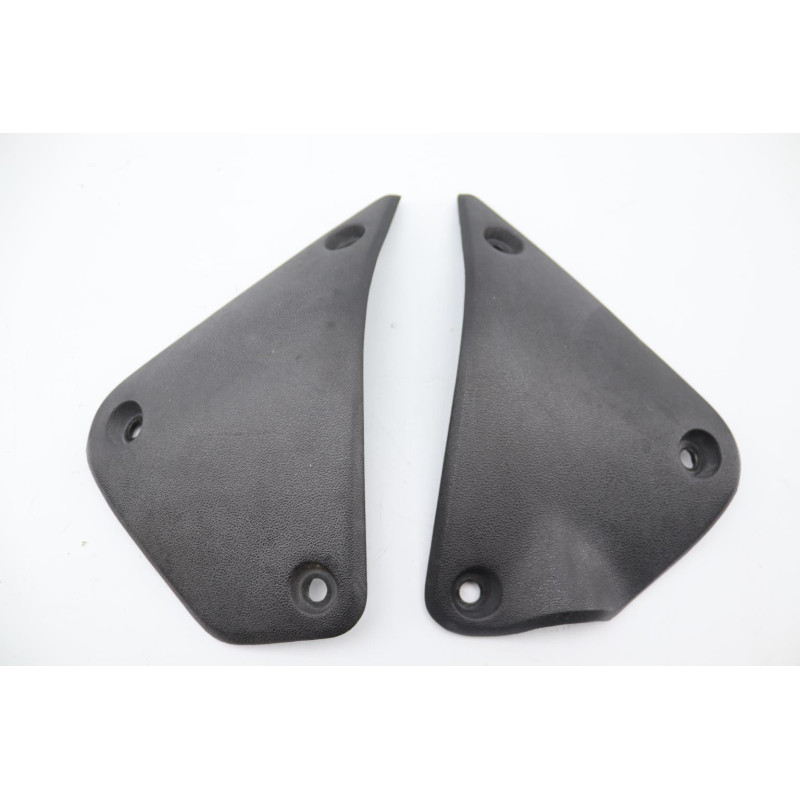 Habillage de cadre droit SUZUKI VX 800 1991 à 1997