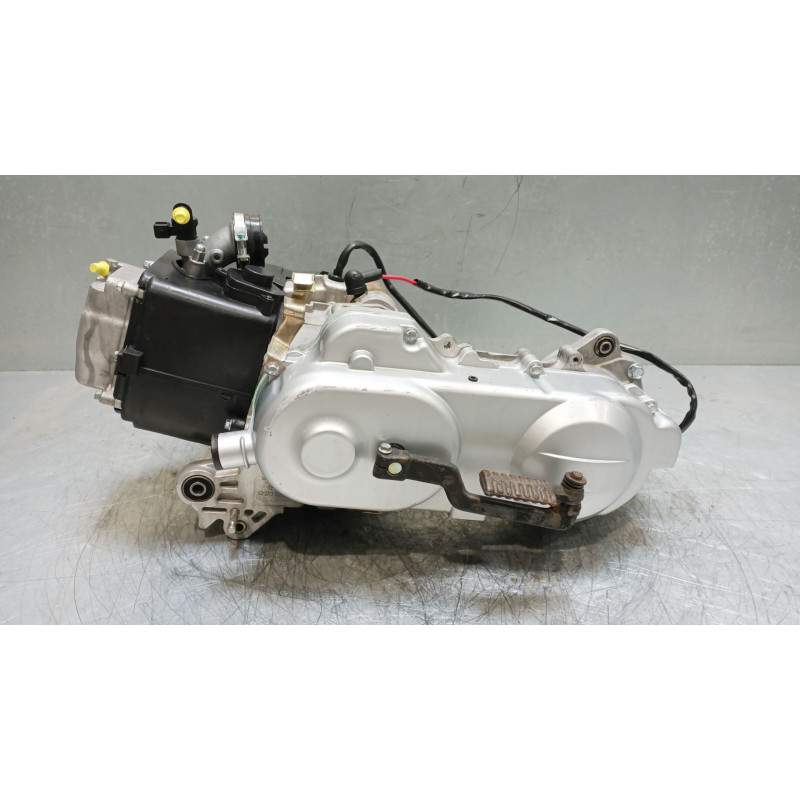 Moteur UNIVERSAL BIKE QT 50 2020 à 2021