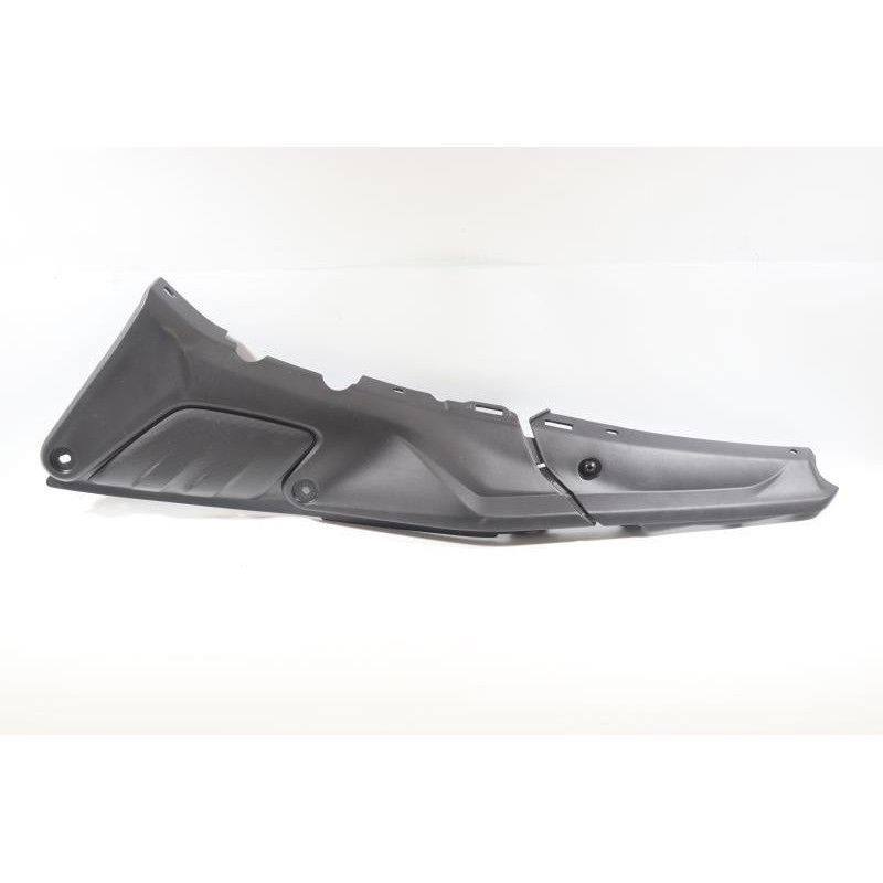 Demi flanc de selle droit YAMAHA MT125 2020 à 2021