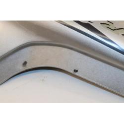 Demi flanc de selle droit YAMAHA YBR 125 2007 à 2009