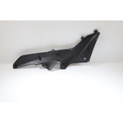 Demi flanc de selle gauche HONDA CBF 125 2015 à 2016