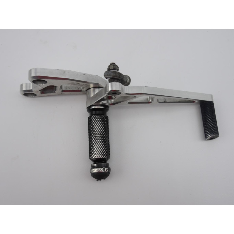 Platine avant gauche SUZUKI GSXR 1000 2007 à 2008