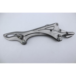 Platine avant droite SUZUKI SFV 650 GLADIUS 2009 à 2015