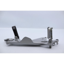 Platine avant droite HONDA CBF 500 2004 à 2007