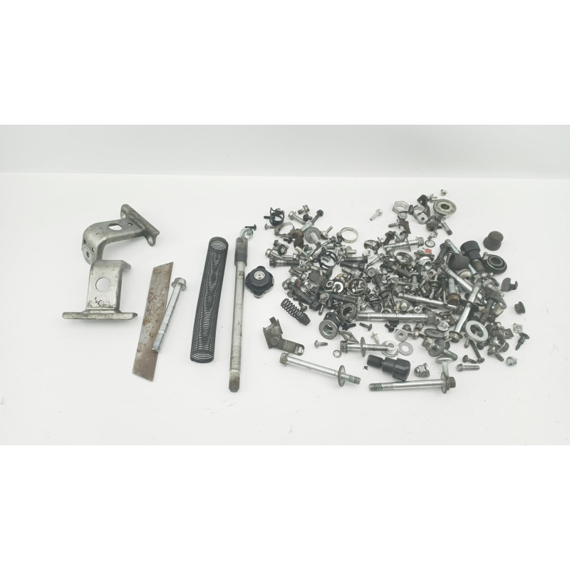 Kit visserie YAMAHA YP 400 MAJESTY 2009 à 2011