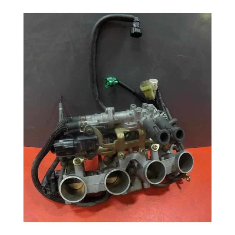 Rampe d'injection YAMAHA FZ6 600 2004 à 2006