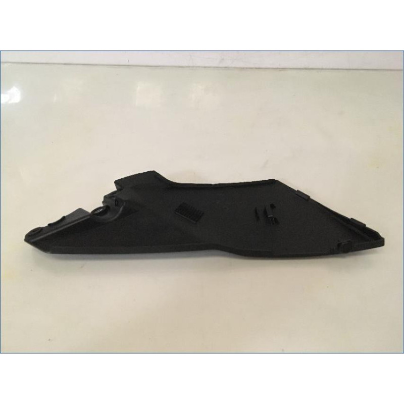 Habillage de réservoir gauche SUZUKI GSXR 1300 HAYABUSA 2008 à 2017