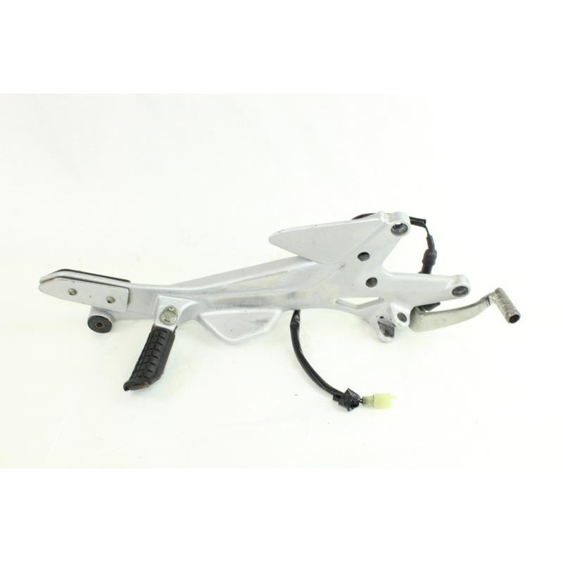 Platine avant droite HONDA CBF 500 2004 à 2007