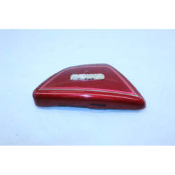 Demi flanc de selle gauche SUZUKI GN 125 1982 à 1996
