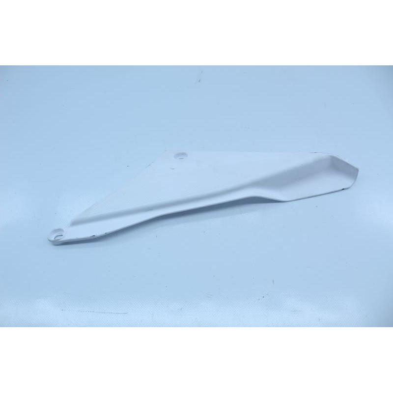 Demi flanc de selle droit GILERA SMT 50 2012 à 2015