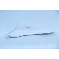 Demi flanc de selle gauche GILERA SMT 50 2012 à 2015
