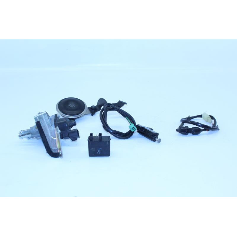 Relais boitier electrique SUZUKI SV 650 N 2003 à 2009
