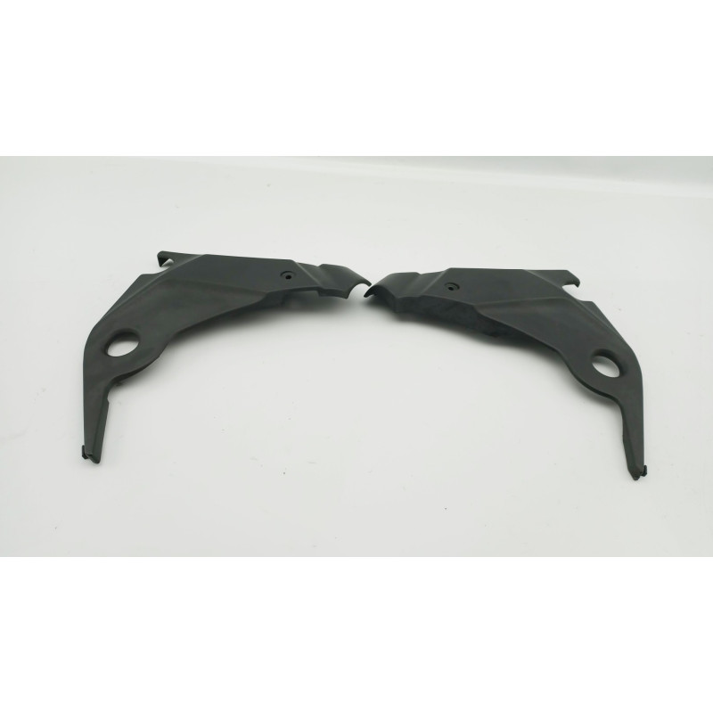 Habillage de cadre droit KAWASAKI ER6 650 N 2009 à 2011