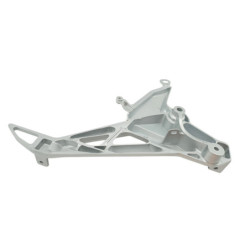 Platine avant gauche HONDA CBF 125 2015 à 2020